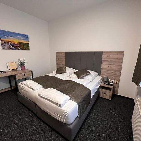 Hotel Dietrichsdorfer Hof Kiel Extérieur photo